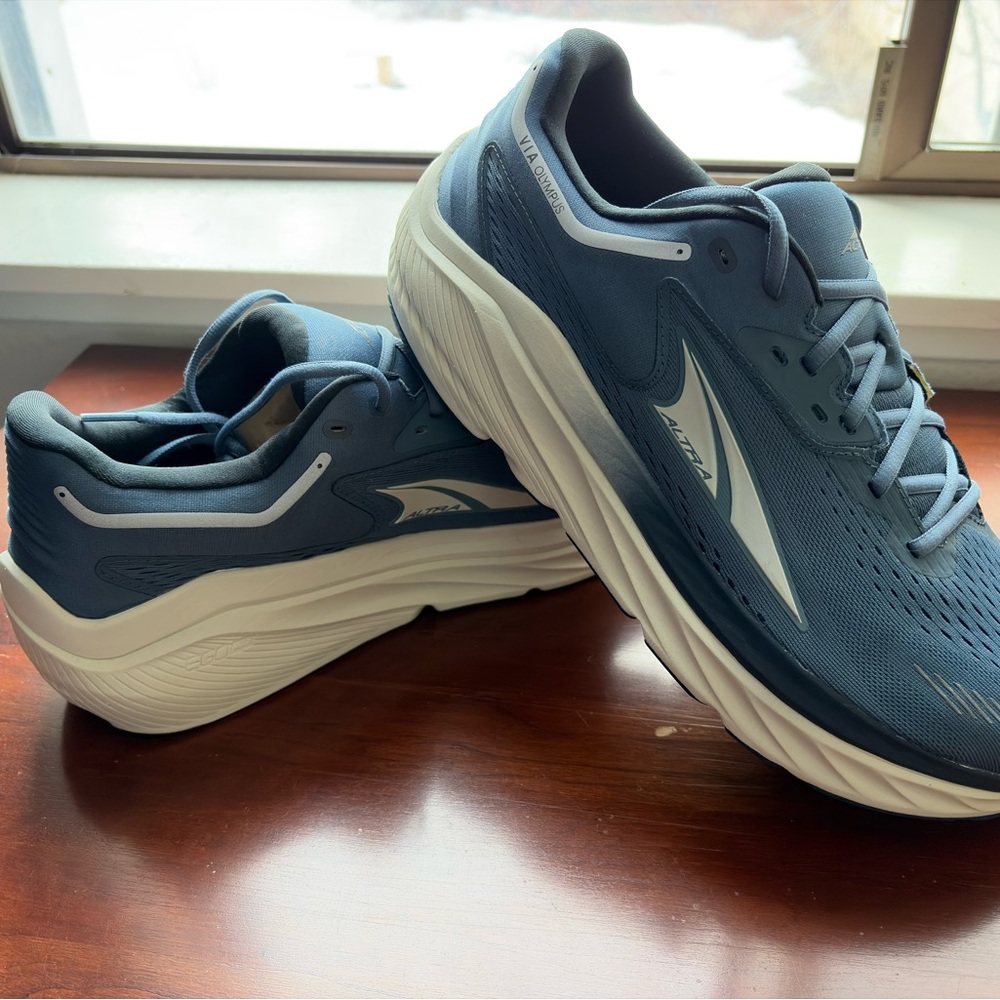 Altra Men's Via Olympus Shoes New Without Box